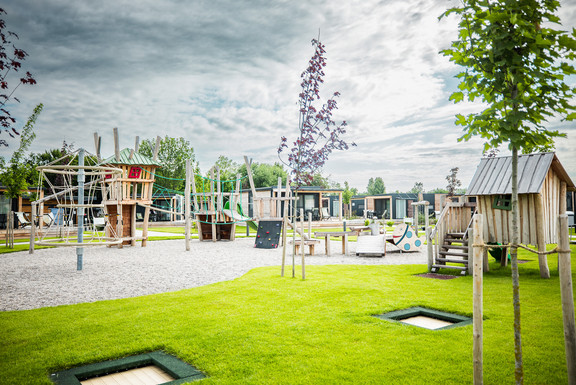 Spielplatz bei den Thermen Chalets 